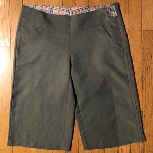 Rare, Cool, Unique Women's Industry Dressy Bermuda Shorts